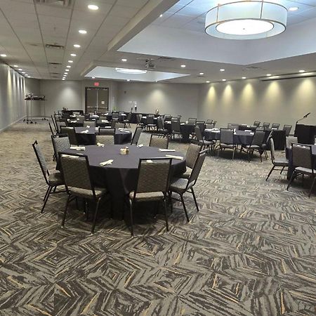 Holiday Inn - Bloomington - Normal By Ihg Екстериор снимка