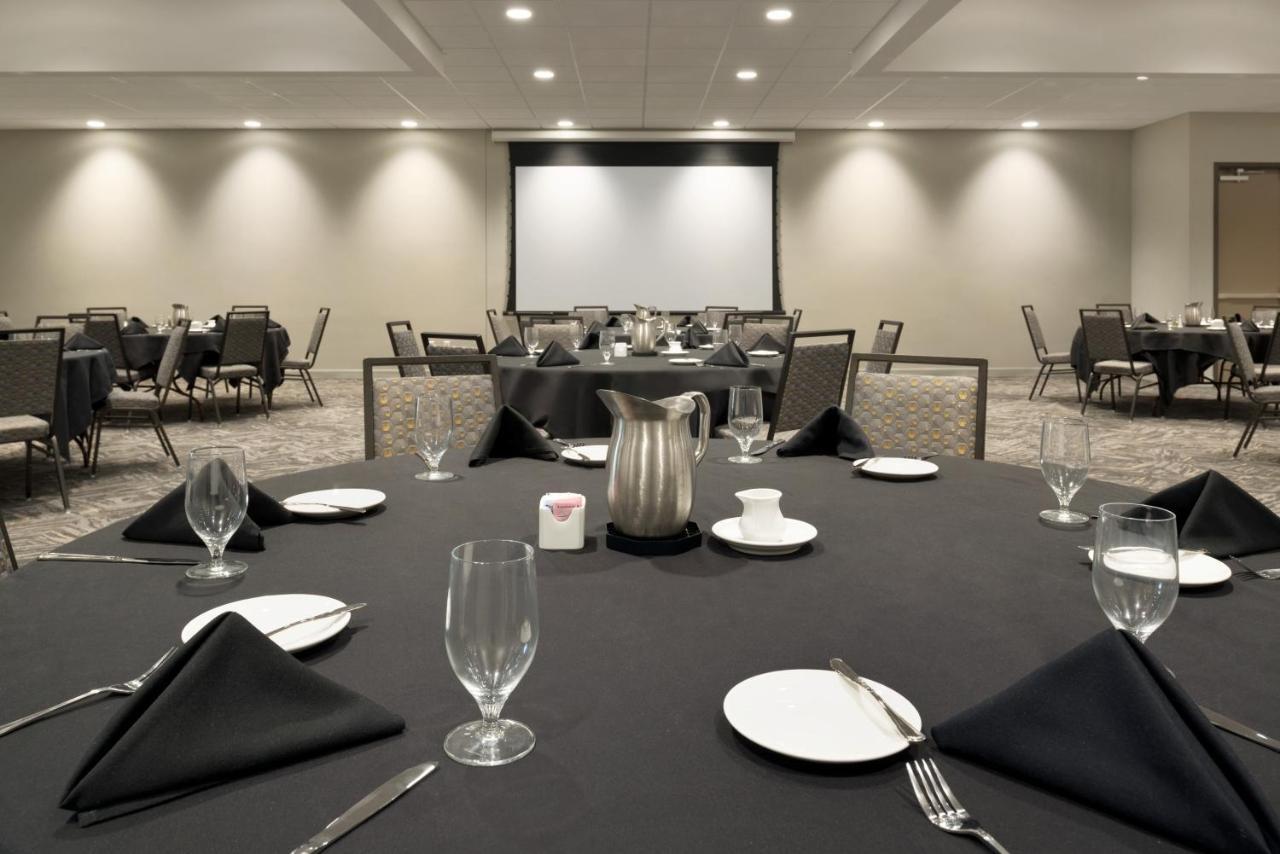 Holiday Inn - Bloomington - Normal By Ihg Екстериор снимка